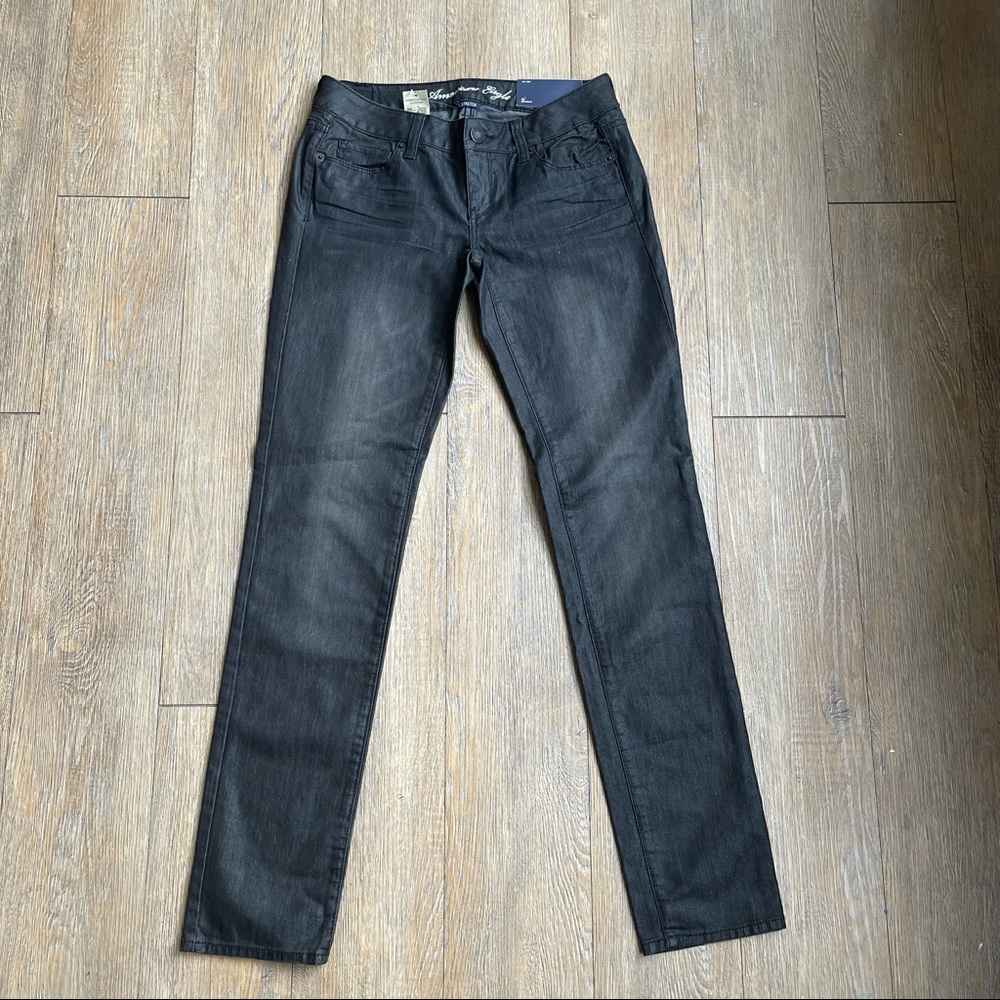 American Eagle - Women’s - Low Rise Coated Black Wash Jeans - Size 2R
